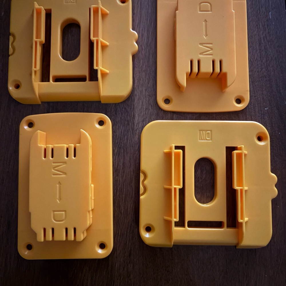 Yellow Wall Mount Brackets for Dewalt or Milwaukee drills & batterie12/18/20volt